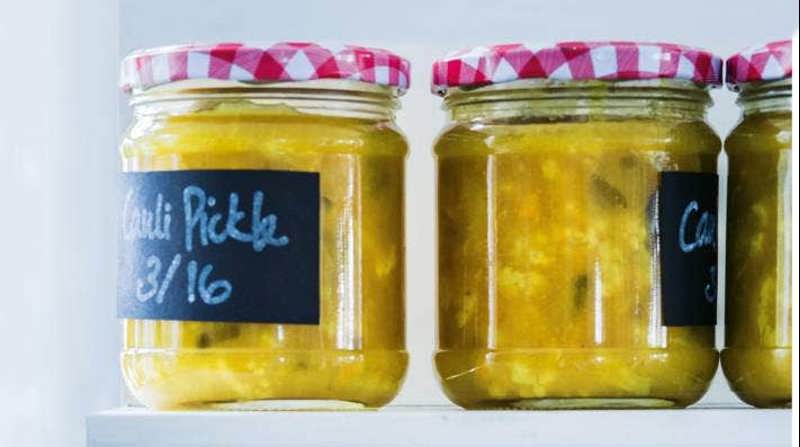 Cauliflower and pineapple chutney